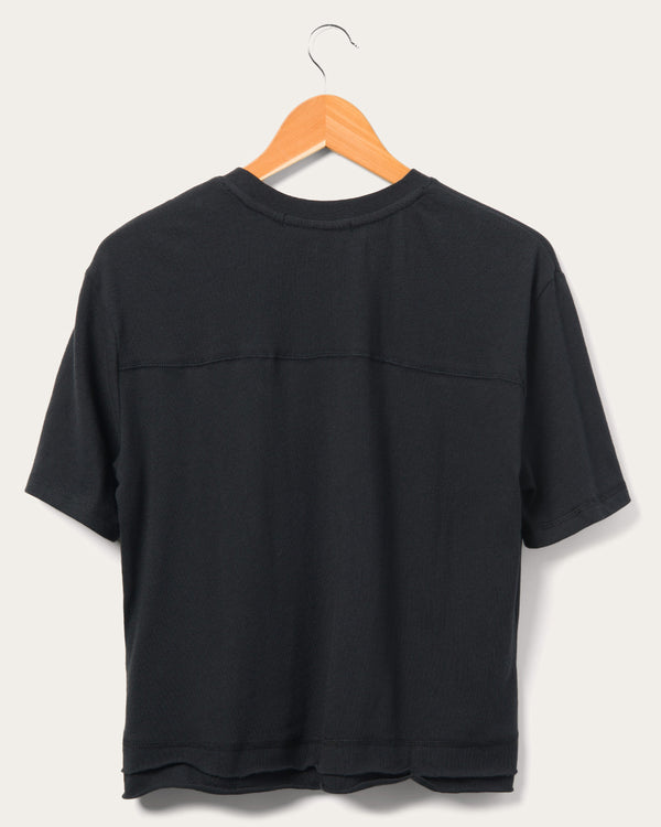 Junk Food Clothing Women's Magic Courtside Cropped Tee True Black