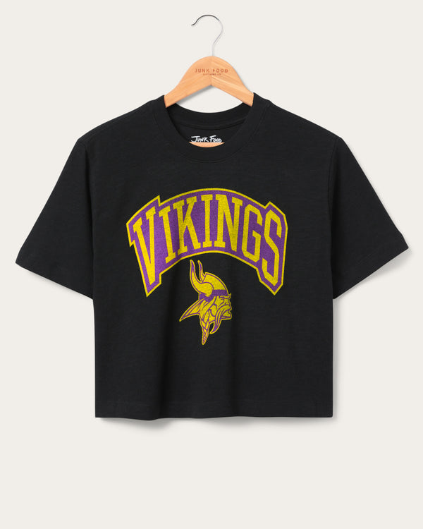 junk food clothing Women's Minnesota Vikings Blitz Mock Neck Crop Tee Black