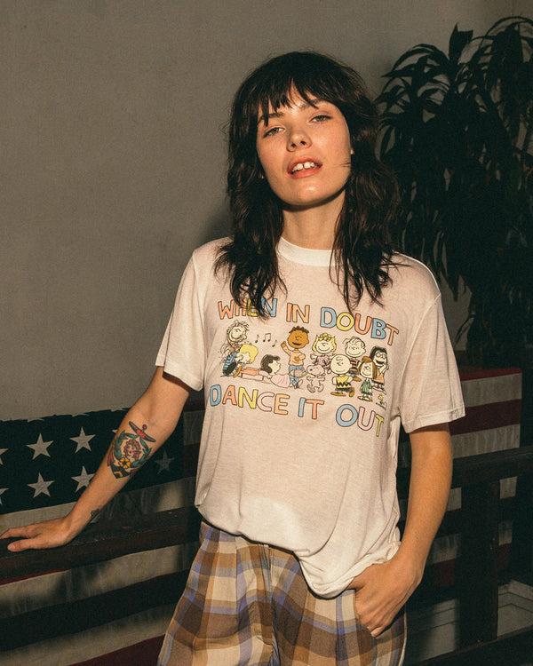 Junk Food Clothing Women's Peanuts Dance It Out Vintage Tissue Tee Vintage White