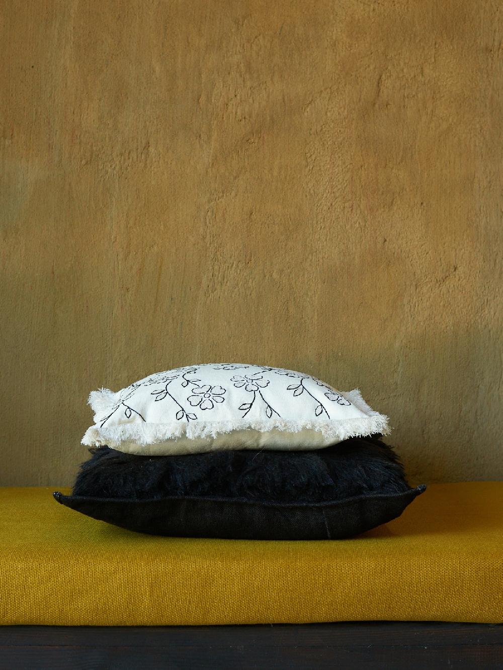 jupe by jackie Angor - Black 100% linen Fringe Border Plain