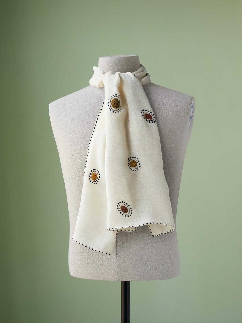 jupe by jackie Ancone - Cream 100% wool Scarfs