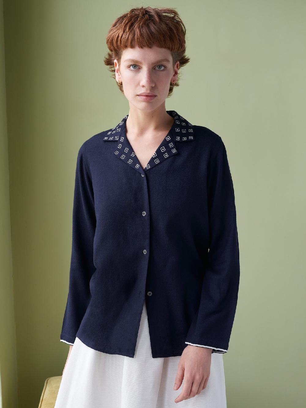 jupe by jackie Barnamore - Navy 100% wool Tops+Shirts