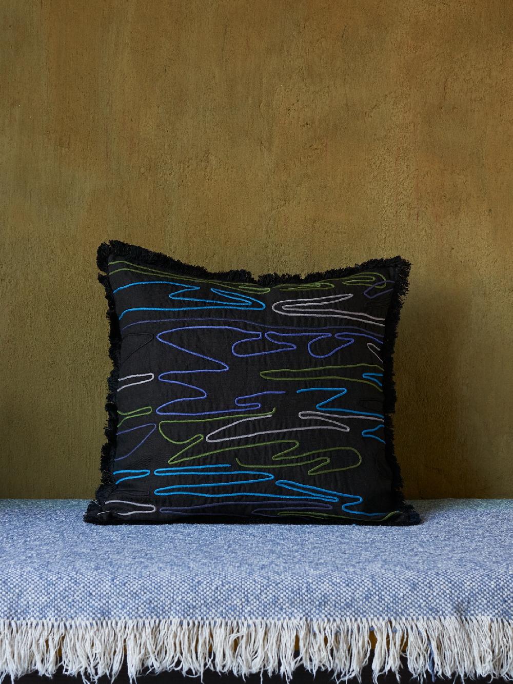 jupe by jackie Berardo - Black 100% linen Graphic