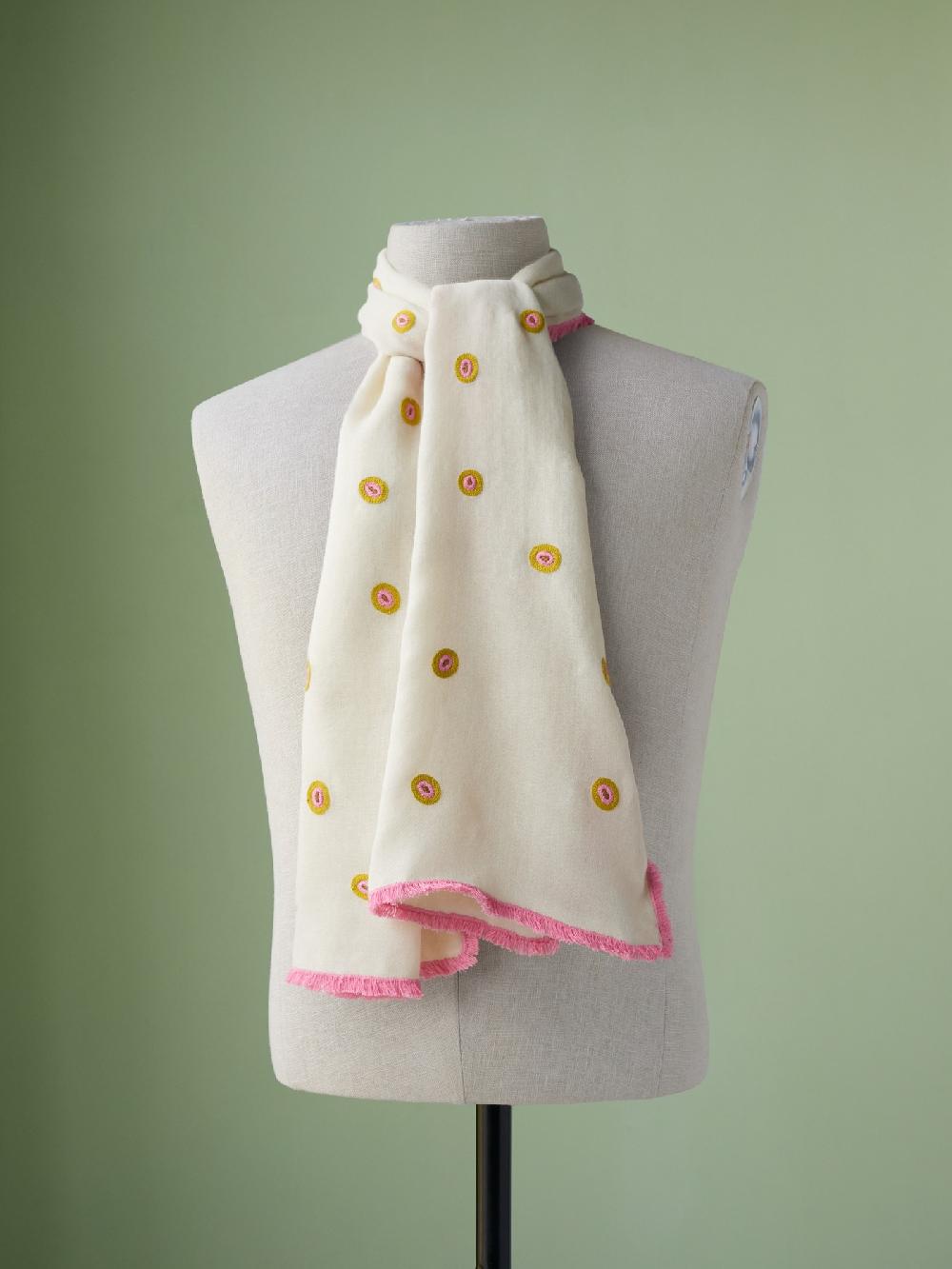 jupe by jackie Nyons - Cream 100% wool Scarfs