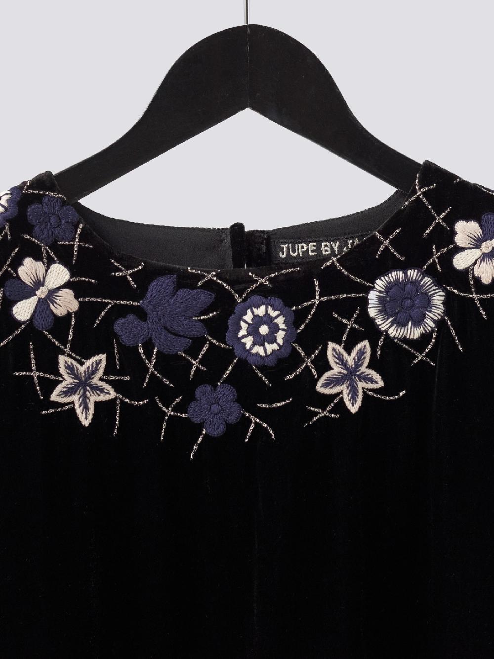 Jupe By Jackie Omega - Black 100% Silk Velvet Dresses