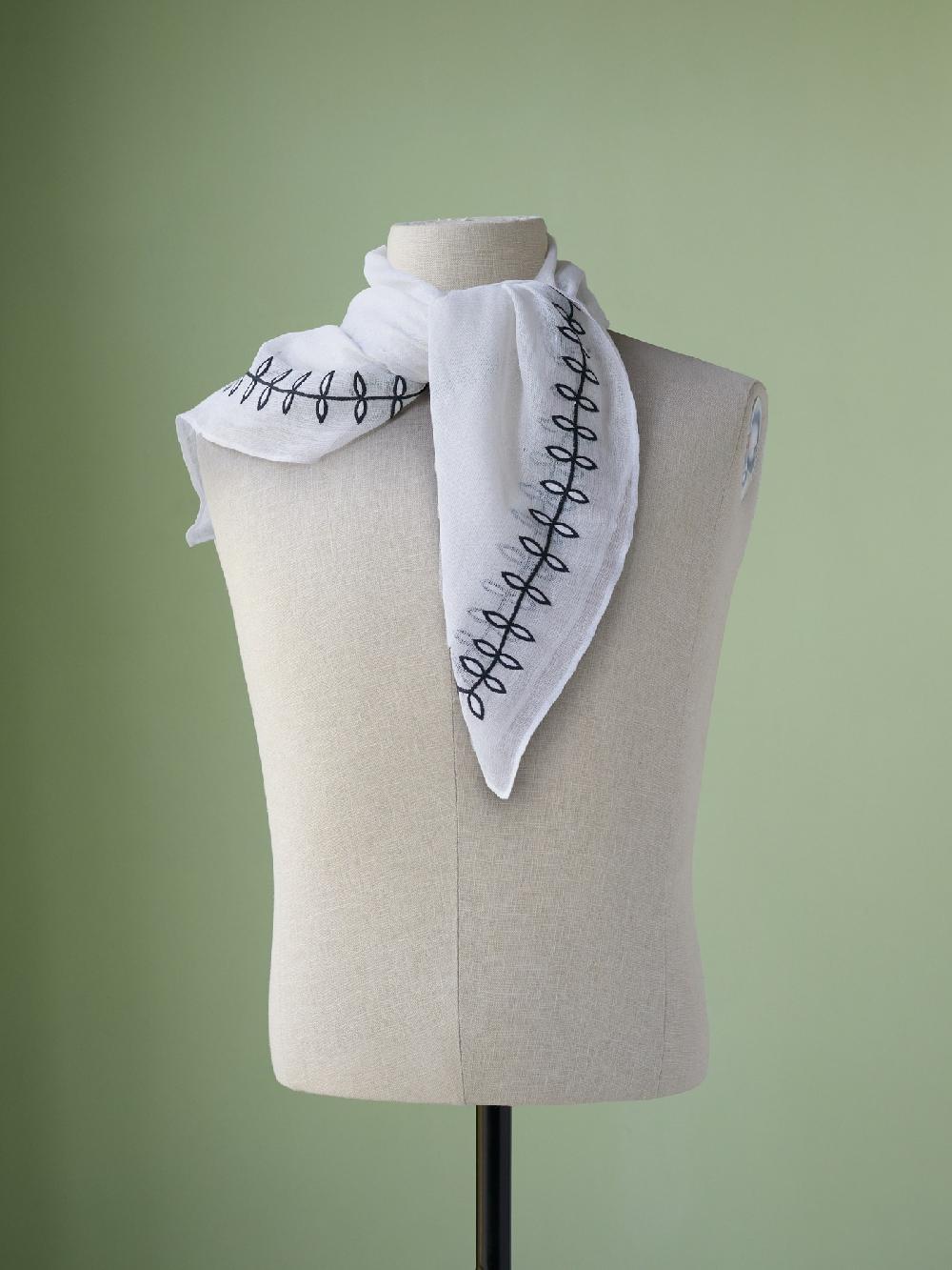 Jupe By Jackie Renta - (Off) White 100% Linen Scarfs