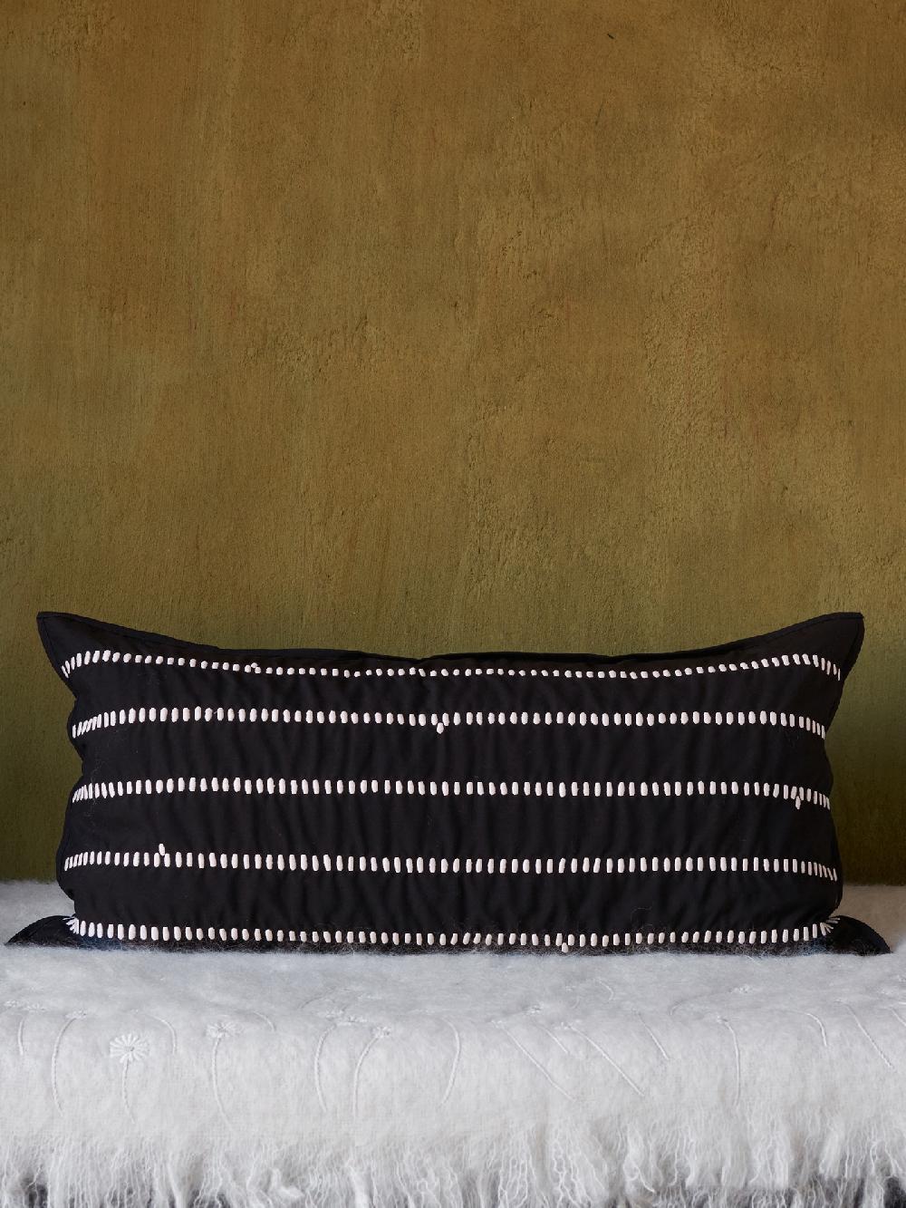 jupe by jackie Tararu - Black 100% wool Graphic