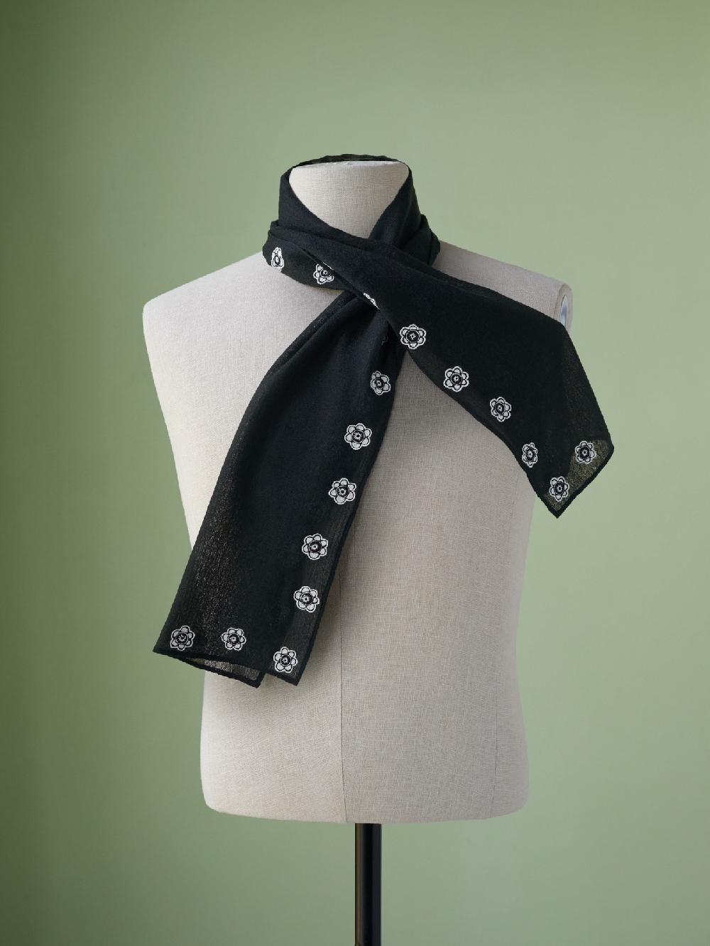 jupe by jackie Zola II - Black 100% wool Scarfs