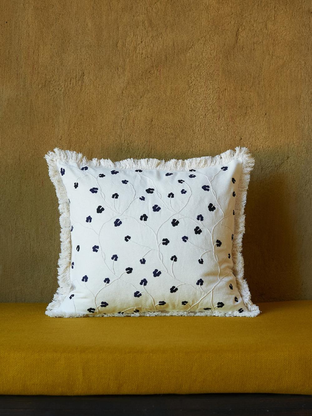 jupe by jackie Nobles - (Off) White 100% linen Fringe Border Floral