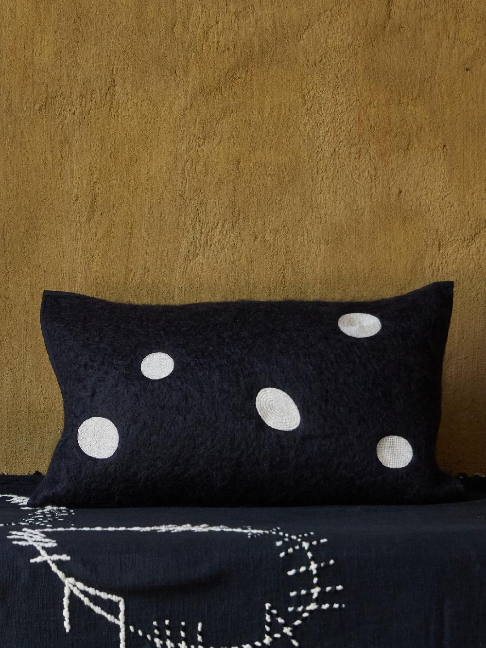 jupe by jackie Pontos - Black 100% Mohair u0026 linen back Graphic cream