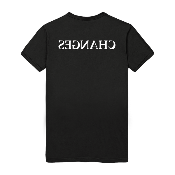 Justin Bieber Changes T-Shirt