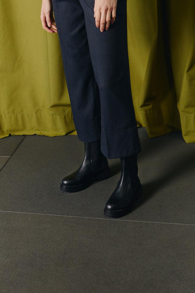 jutelaune Black Chelsea High Boots