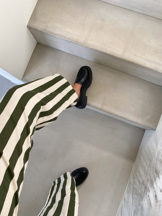 jutelaune Black Moccasins