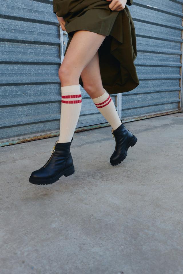 Jutelaune Black Zip Boots