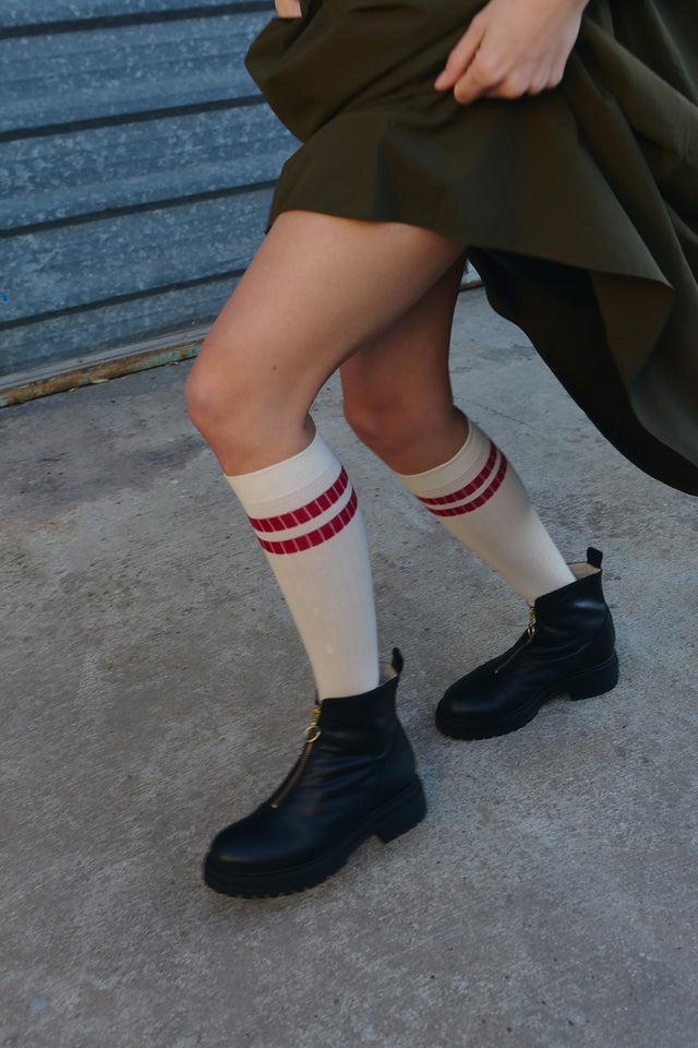 Jutelaune Black Zip Boots