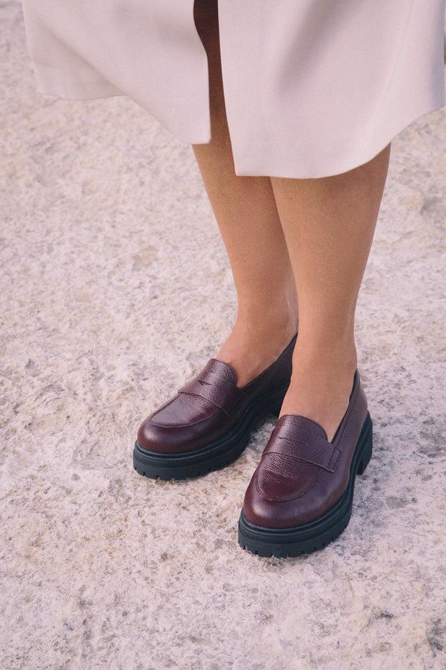 Jutelaune Burgundy Moccasins