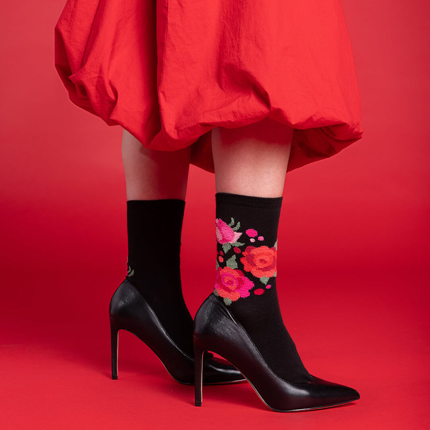 K. Bell Socks HOTSOX Women's Fuzzy Floral Crew Socks Black