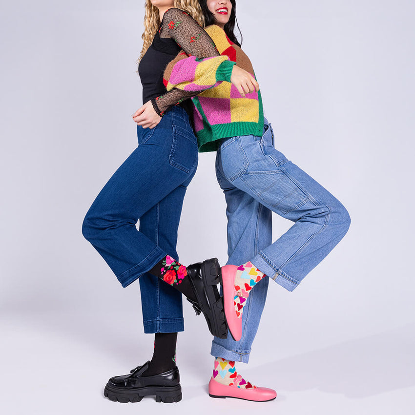 K. Bell Socks HOTSOX Women's Fuzzy Floral Crew Socks Black