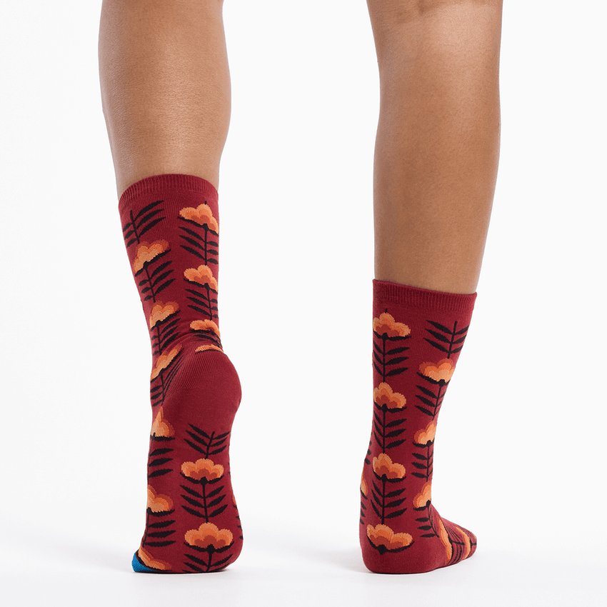 K. Bell Socks HOTSOX Women's Retro Floral Crew Socks Red