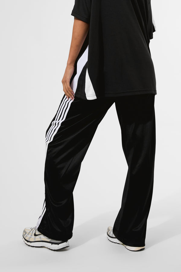 Kaiia Embroidered Logo Tricot Joggers Black