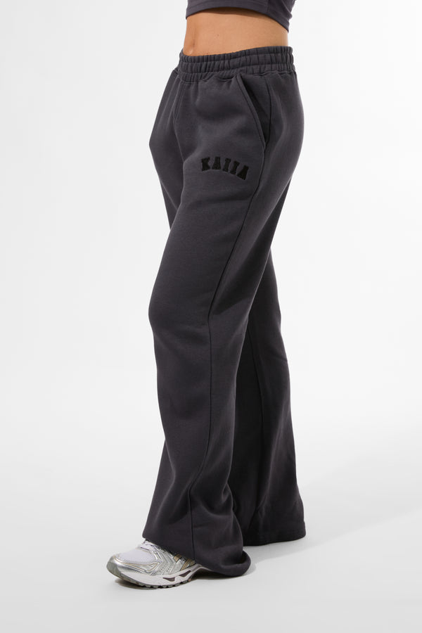 Kaiia Logo Wide Leg Sweat Pants In Dark Grey