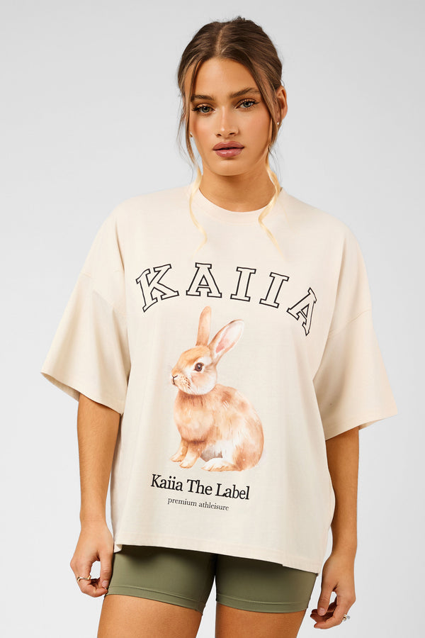 Kaiia Oversized Bunny Graphic T-Shirt Crème