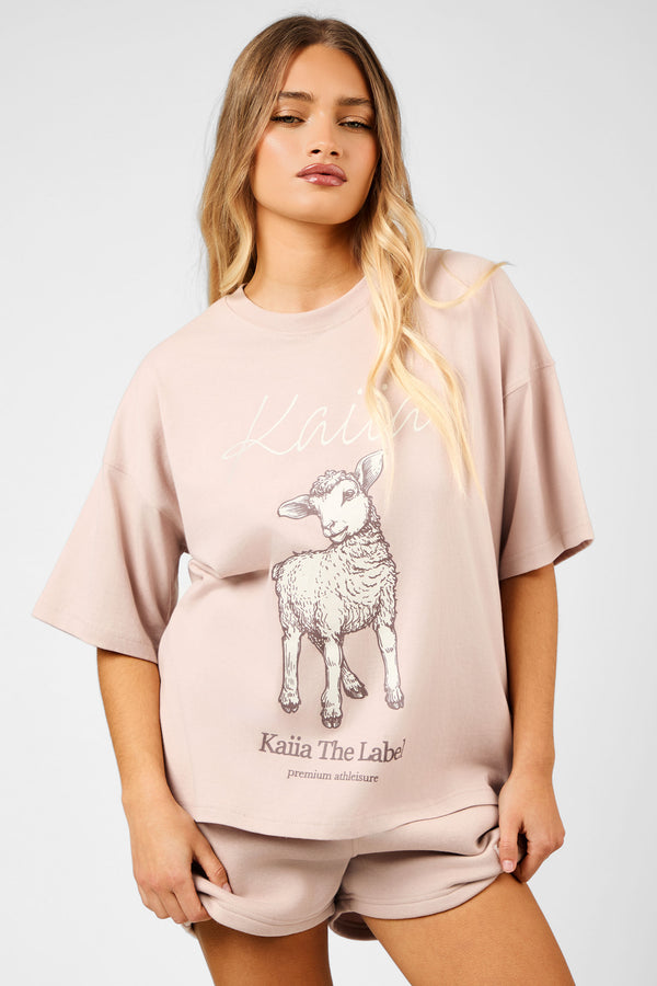 Kaiia Oversized Spring Lamb Graphic T-Shirt Champagne