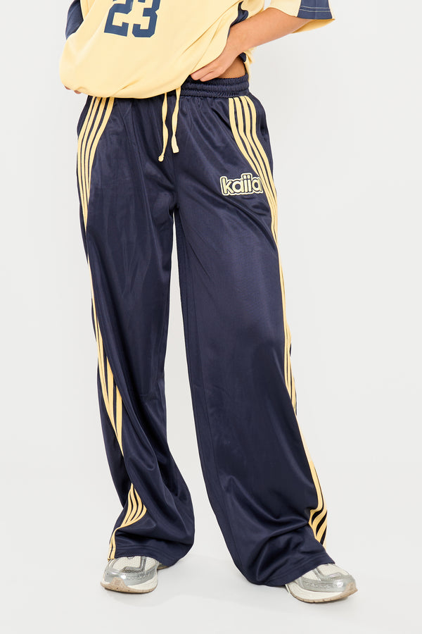 Kaiia Printed Tricot Joggers Navy & Yellow