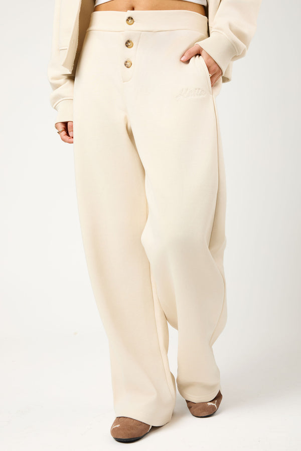 Kaiia Script Logo Button Down Detail Wide Leg Joggers Crème
