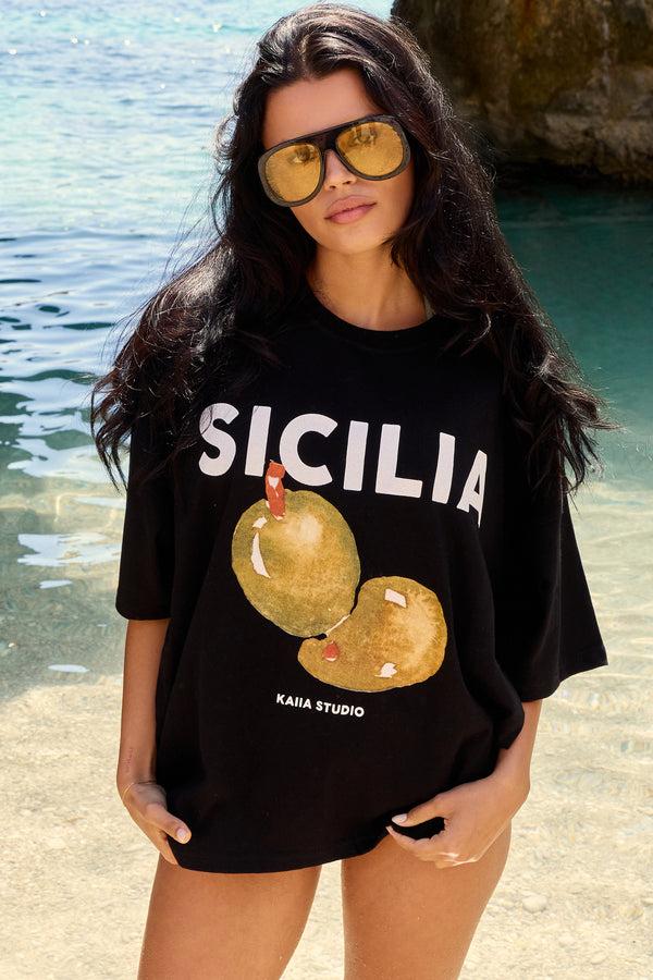 Kaiia Sicilia Olives Graphic Oversized T-Shirt Black
