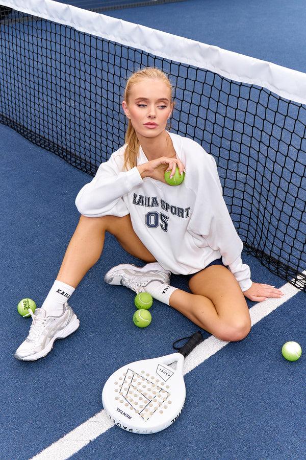 Kaiia Sport V Neck Oversized Sweatshirt White & Navy