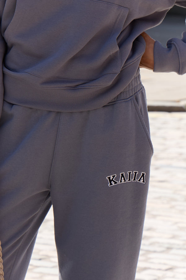 Kaiia Wide Leg Sweat Pants In Charcoal Grey