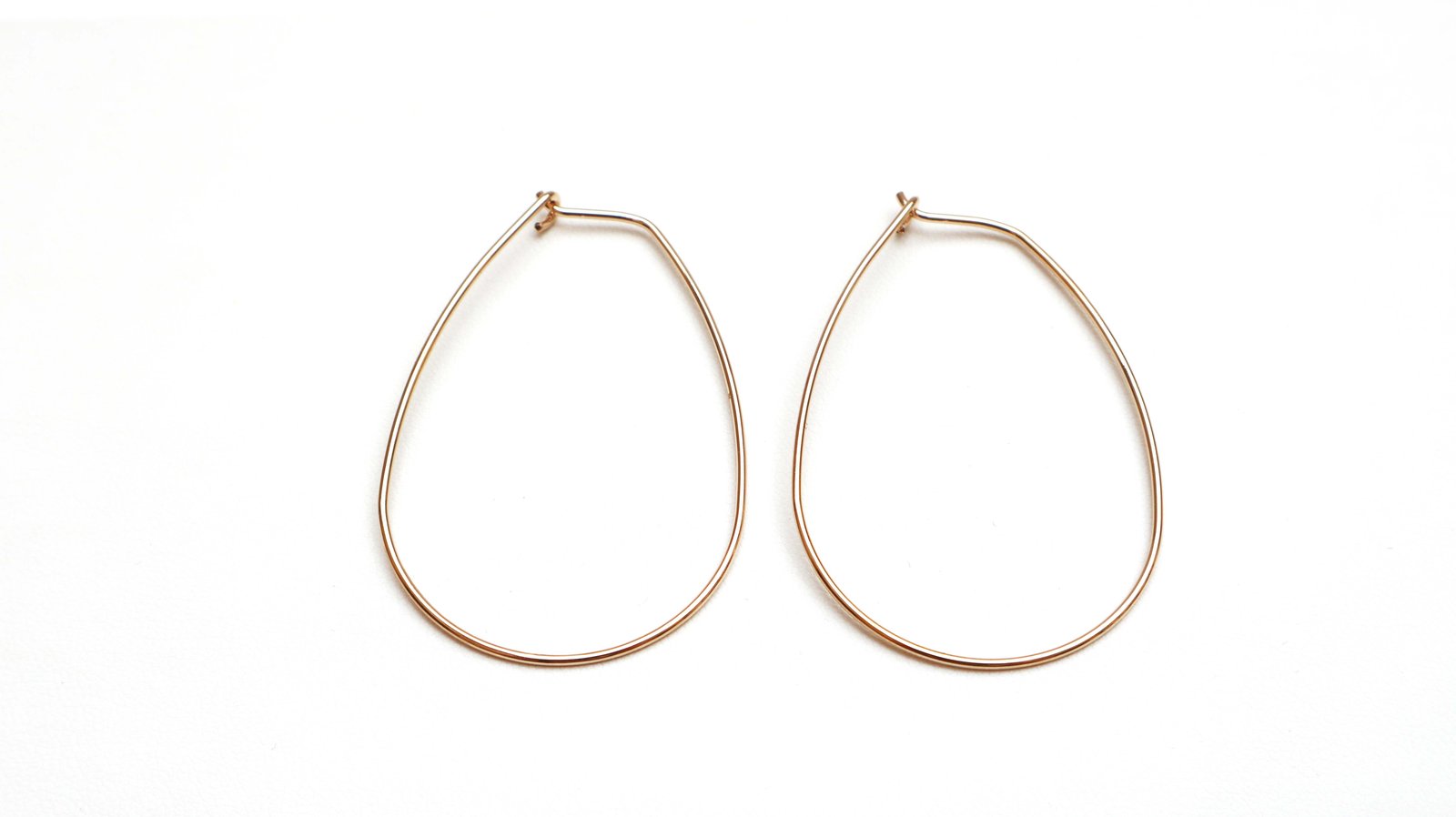 Kalaika OVAL CREOLES