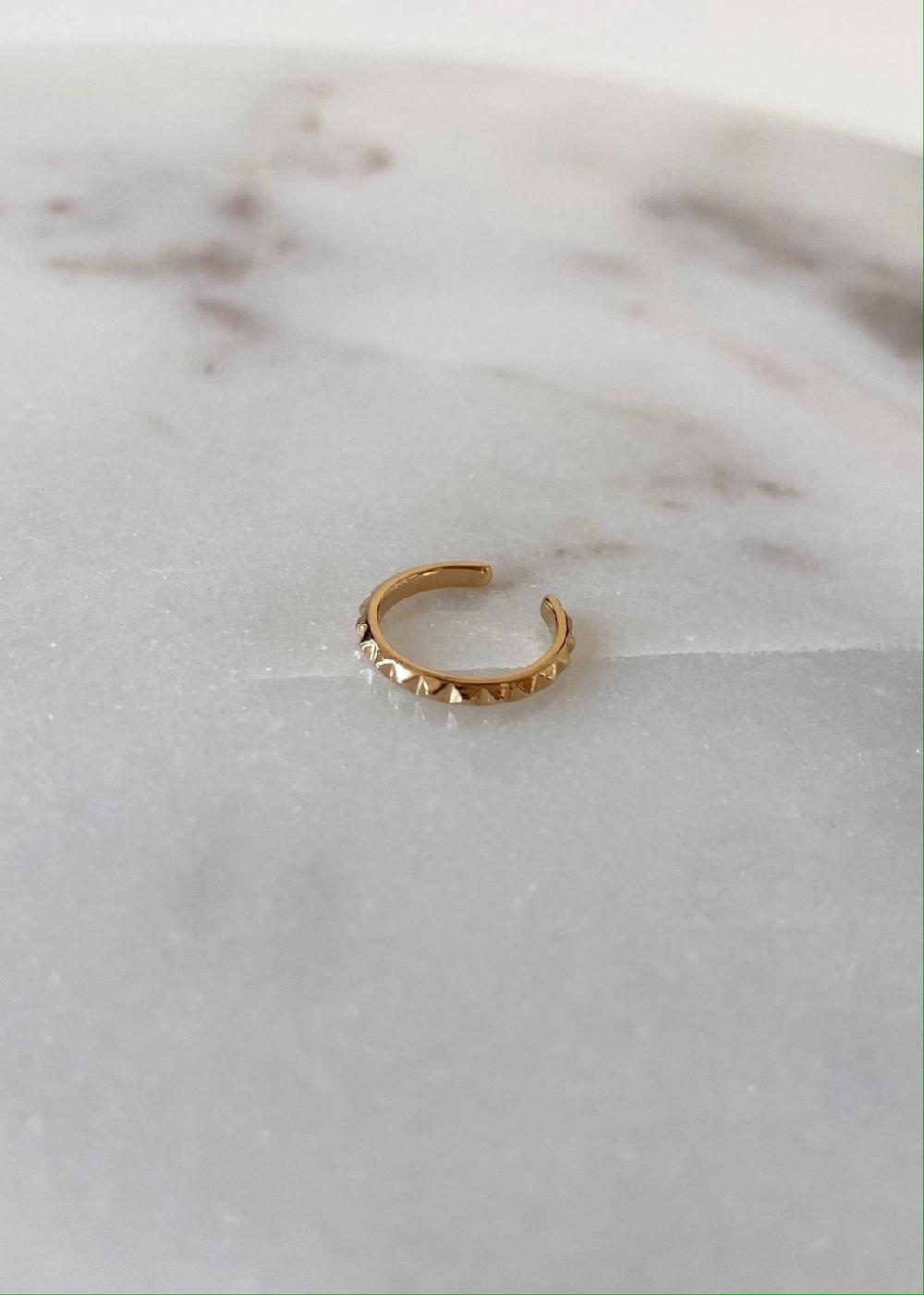 kalaika SPIKE EARCUFF