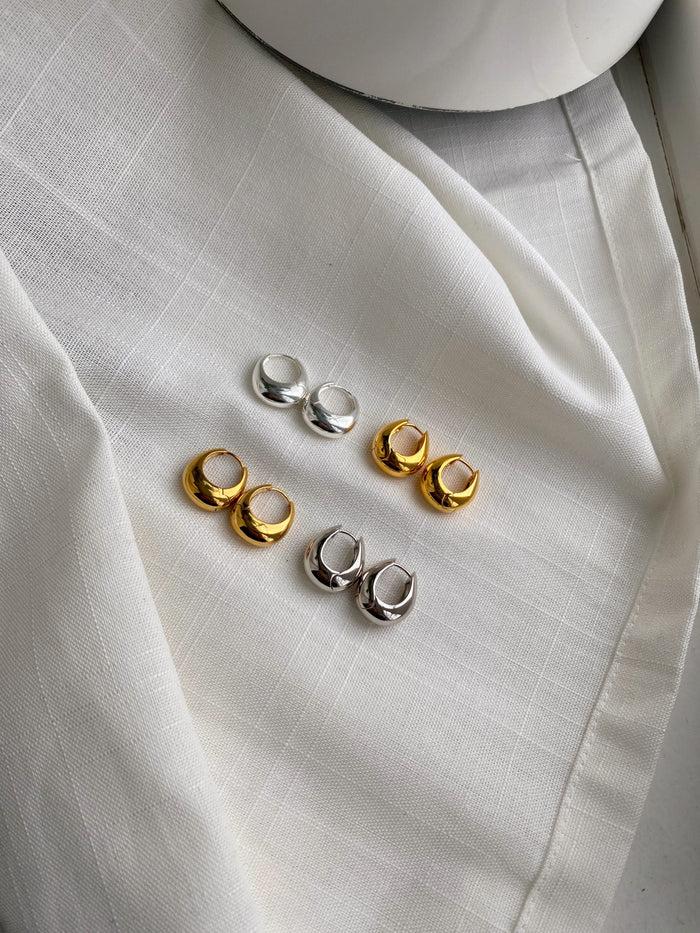kara Yoo Jewelry Baby Hazel Hoops