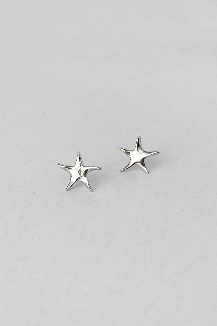 Kara Yoo Jewelry Estelle Studs Small