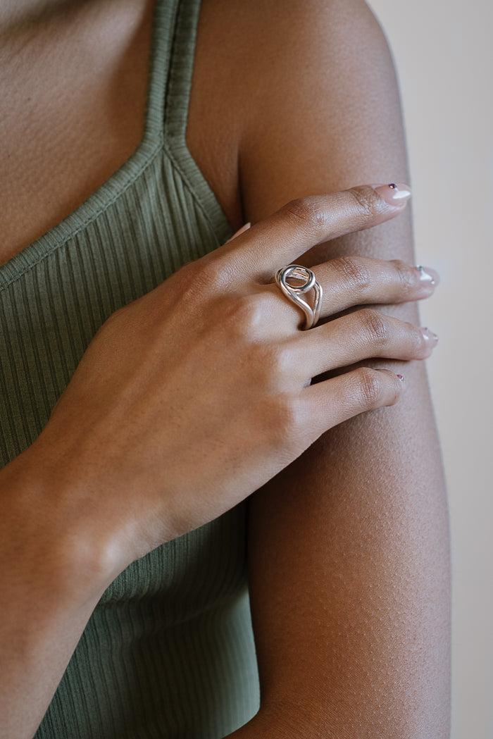 Kara Yoo Jewelry Loop II Ring