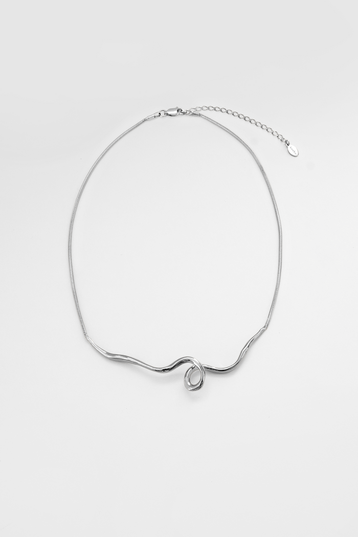 Kara Yoo Jewelry Maeva Necklace