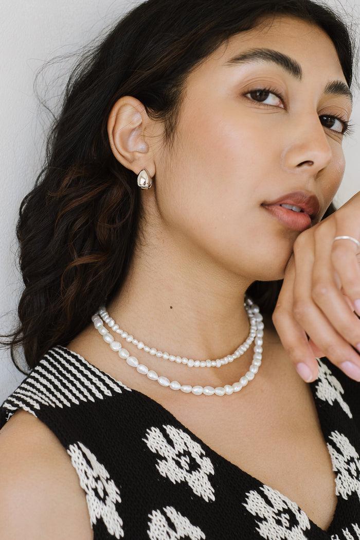 kara yoo jewelry Rice Pearl Necklace