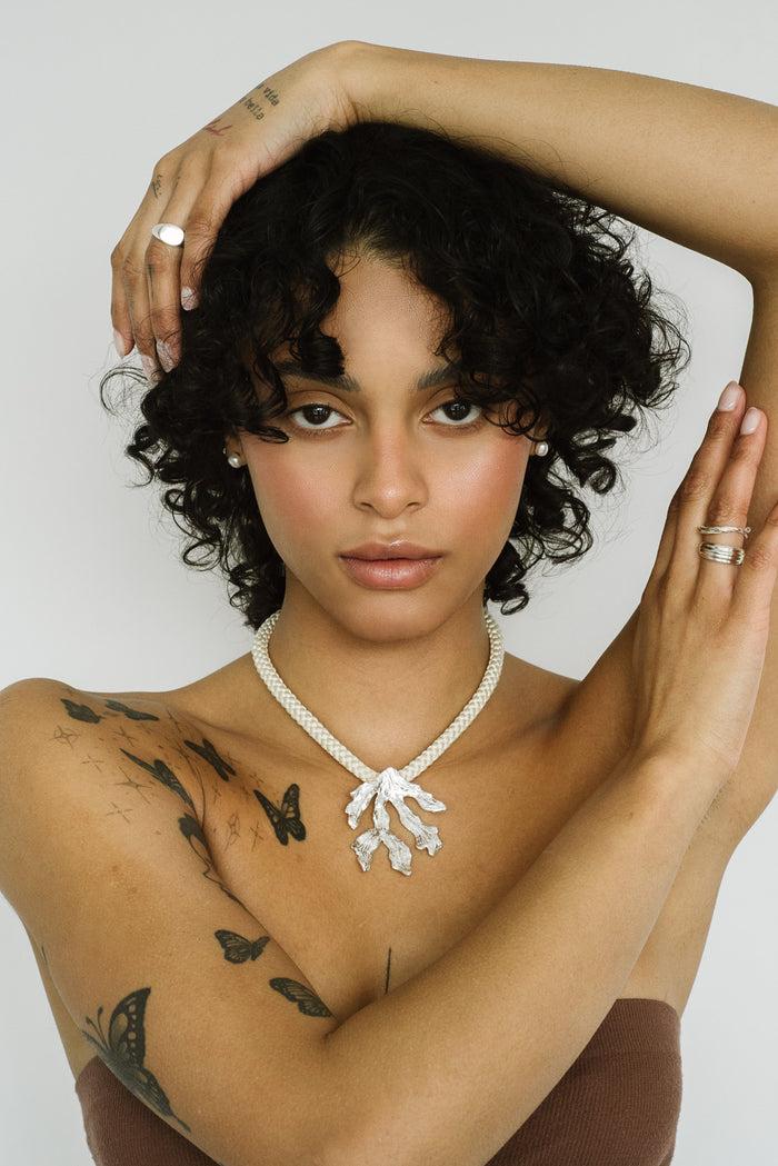 kara yoo jewelry Seaweed Pendant