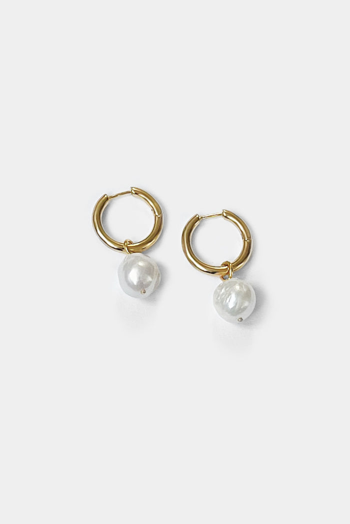 Kara Yoo Jewelry Uma Hoops + Wrinkle Pearl Charm