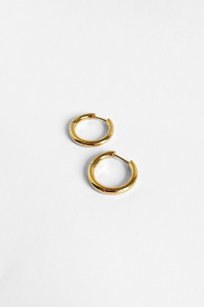 kara yoo jewelry Uma Hoops