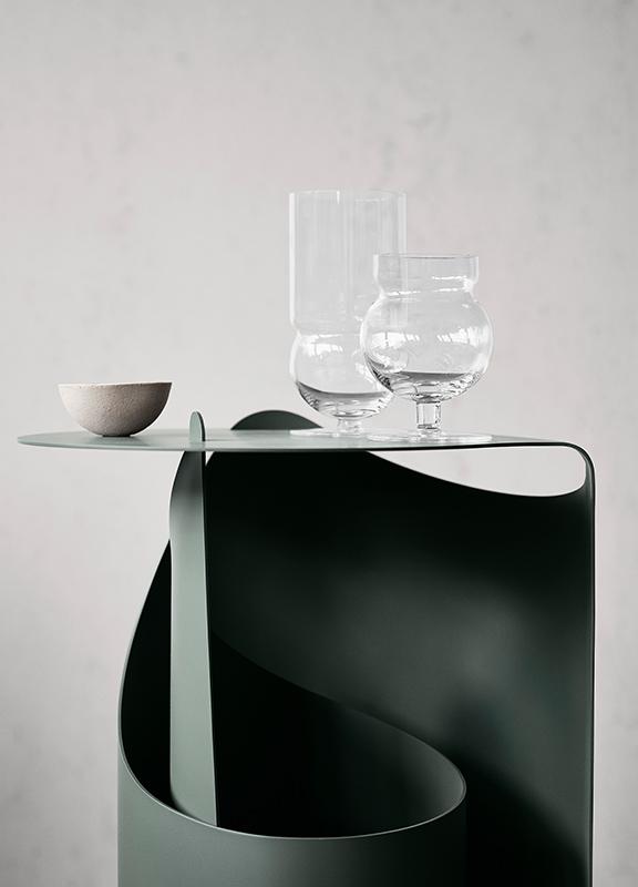 Karakter Coffee Table / Aldo Bakker