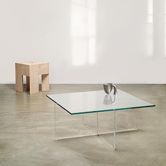 Karakter Cross Plex Table / Bodil Kjær