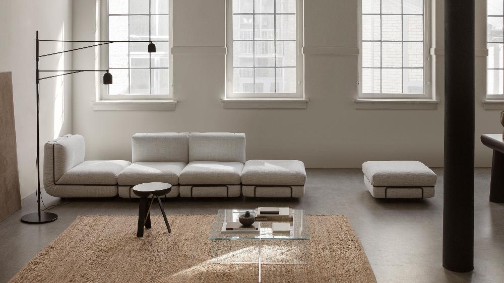 karakter GB Lounge chair / Gijs Bakker