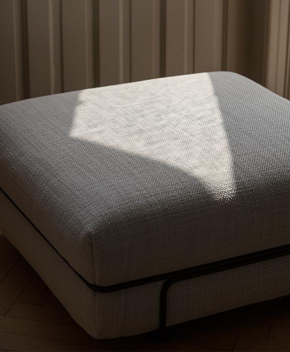 Karakter GB Lounge Pouf / Gijs Bakker