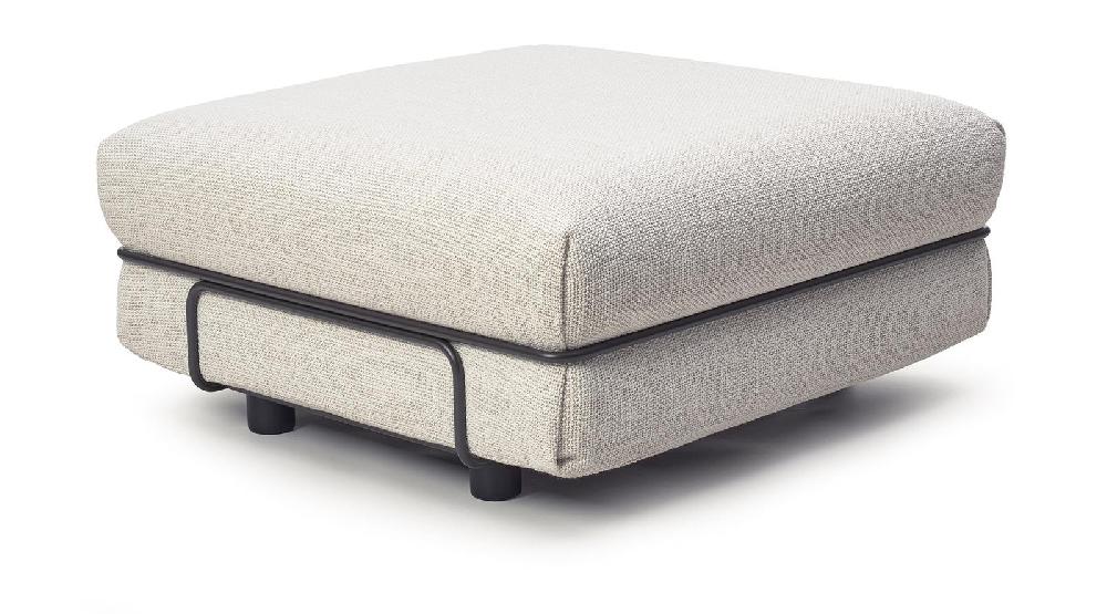 karakter GB Lounge pouf / Gijs Bakker