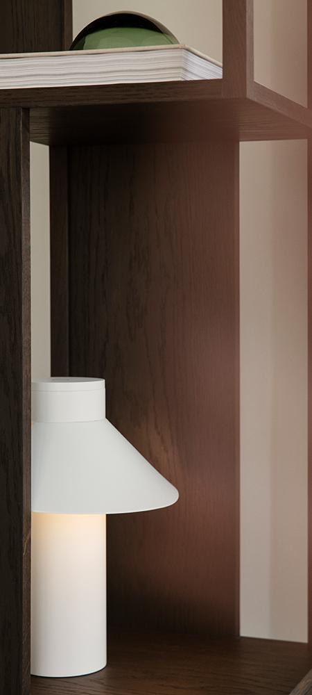 karakter Riscio table lamp / Joe Colombo