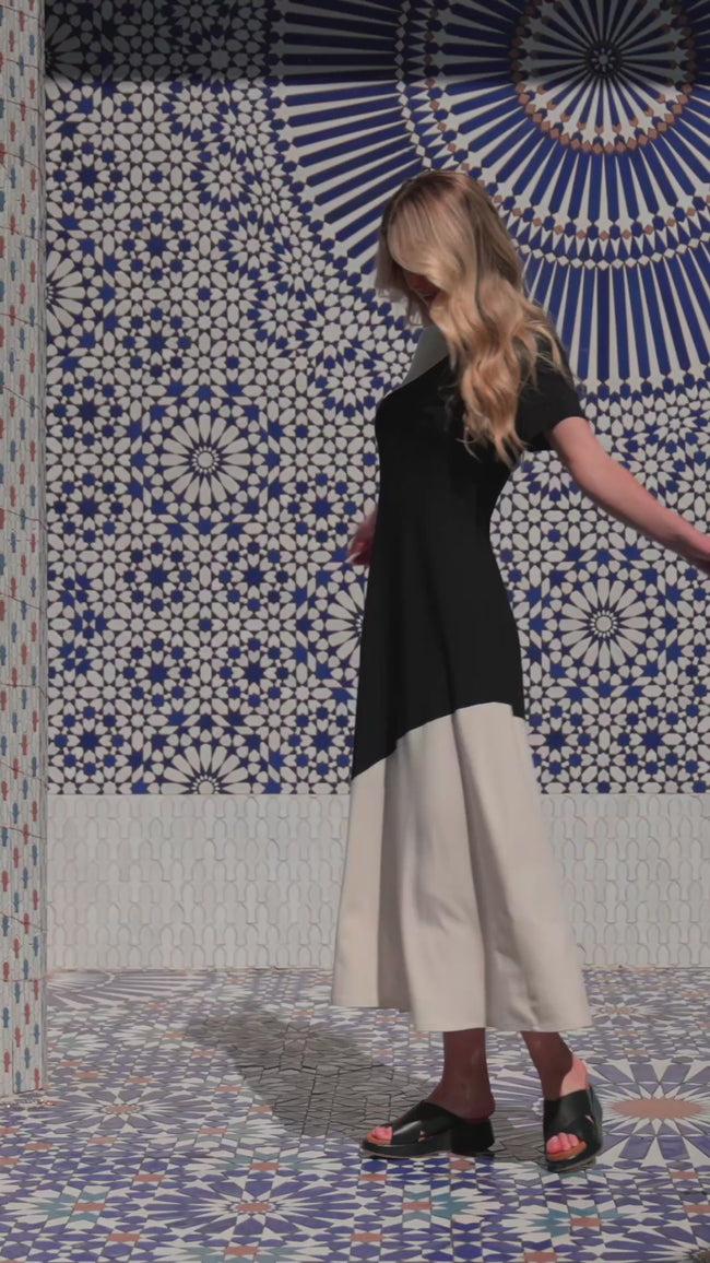 Karen Kane Ecru With Black Short Sleeve Contrast Midi Dress Karen Kane