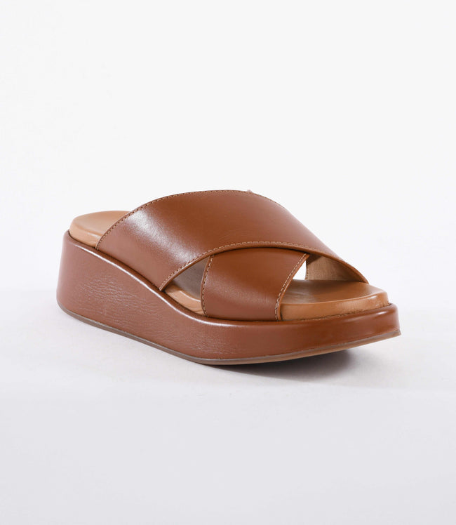 Karen Kane Tan Key Largo Slip On Platform Sandals Karen Kane